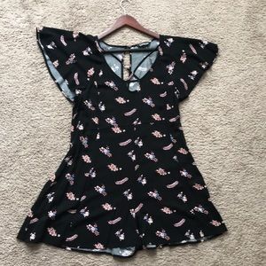 Printed Ruffle Sleeve Romper